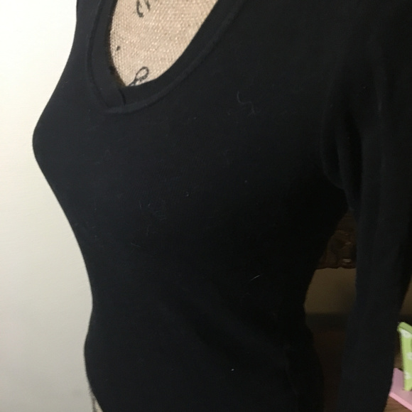 **DONATED**Guess Jeans Black Long Sleeve Top - Picture 2 of 5